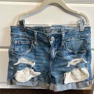 American Eagle Outfitters Distressed feminine Denim Midi festival Shorts sz 4